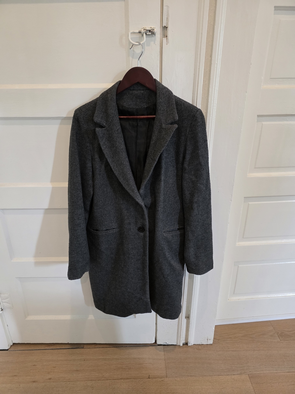 Women's Dark Gray Single-Button Wool Blend Coat
